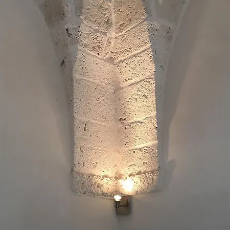 Under The Cherry Moon * Ostuni