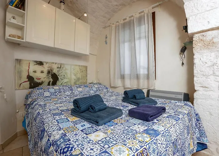 Under The Cherry Moon Апартаменты