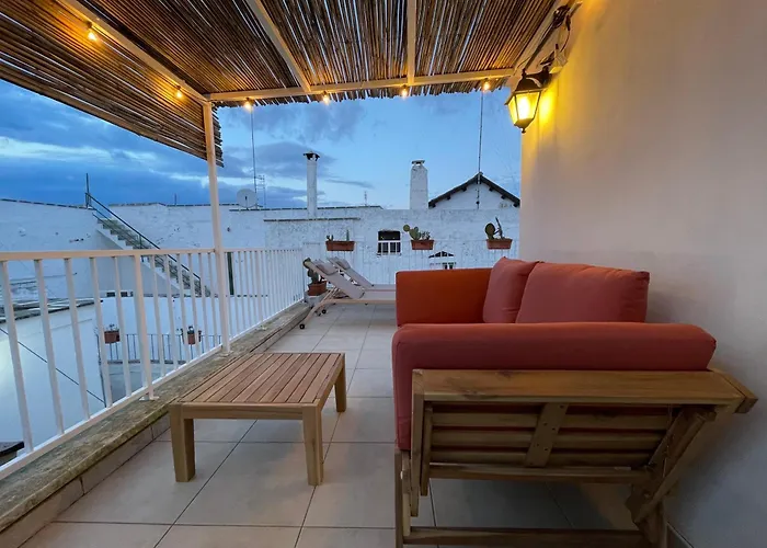 Апартаменты Under The Cherry Moon Остуни