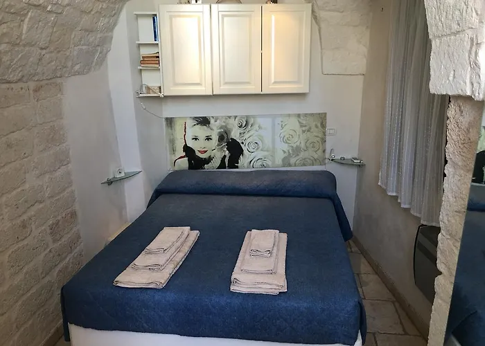 Under The Cherry Moon Апартаменты